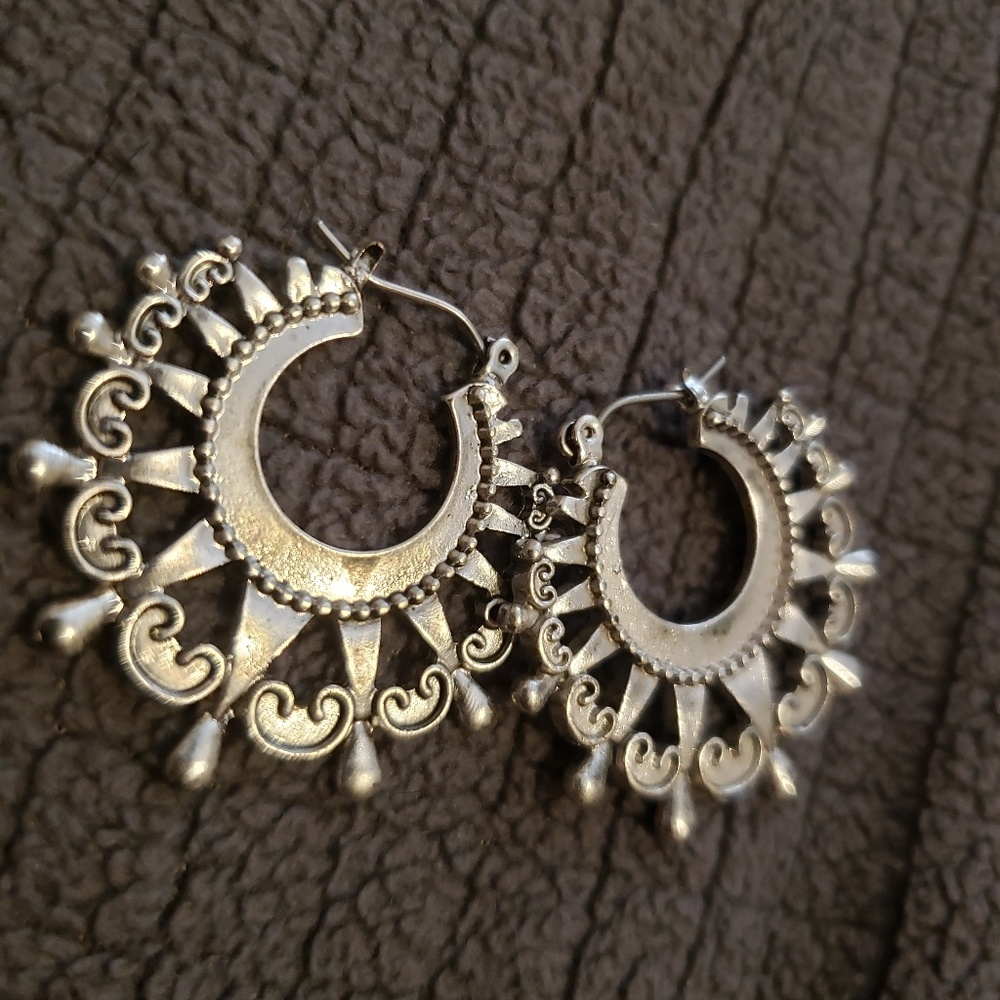 Earings